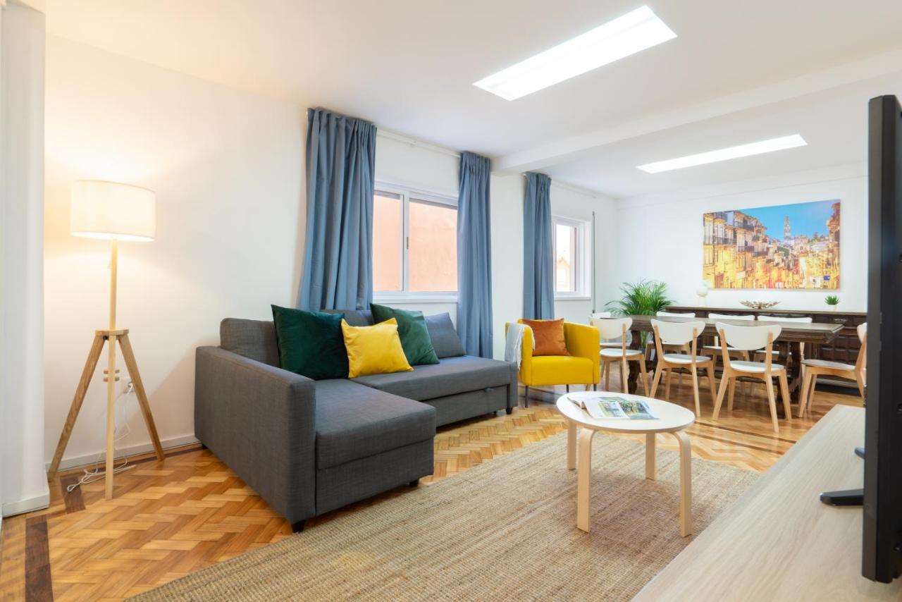 Host Wise - Spacious Fresh Flat W Terrace - Near Sea 에스피뇨 외부 사진