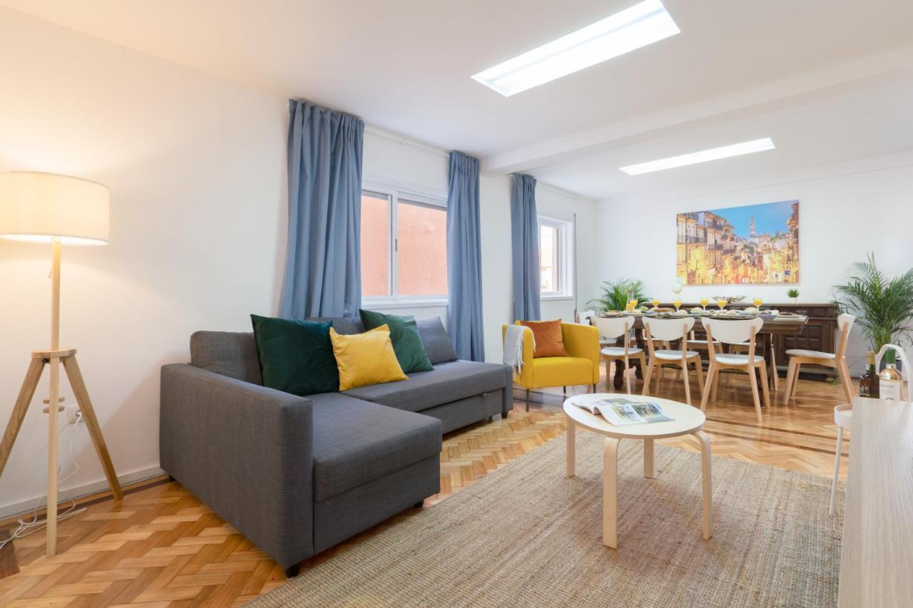 Host Wise - Spacious Fresh Flat W Terrace - Near Sea 에스피뇨 외부 사진