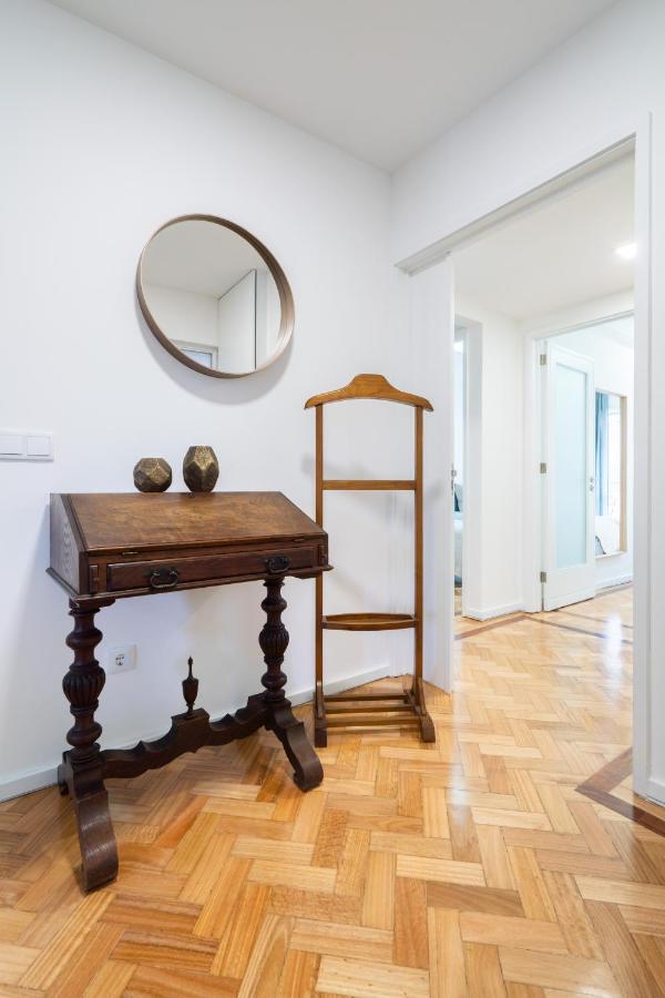 Host Wise - Spacious Fresh Flat W Terrace - Near Sea 에스피뇨 외부 사진
