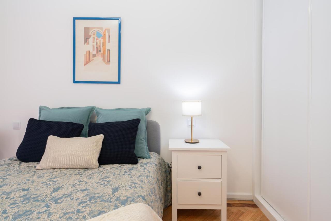 Host Wise - Spacious Fresh Flat W Terrace - Near Sea 에스피뇨 외부 사진